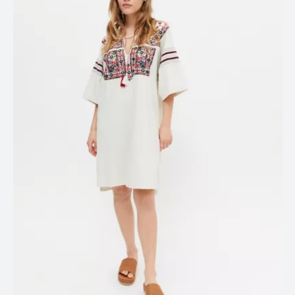 Kimchi Blue Dresses & Skirts - Kimchi Blue Taye Touchdown Dress